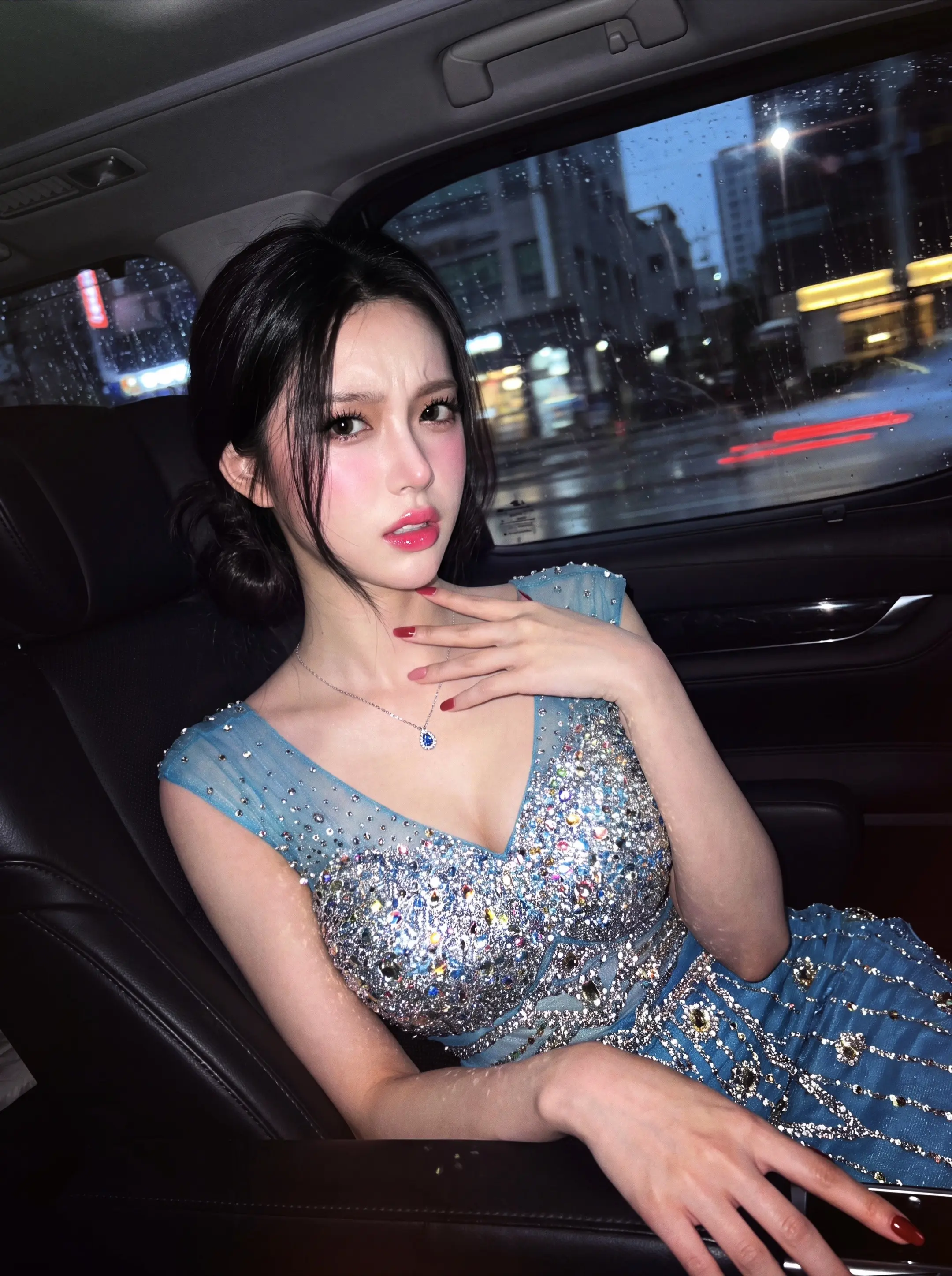 真正的眼泪，从来不会展示给外人看，欲望才是命运的先知