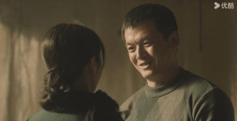 余文乐反派演技 不是靠妆容营造反派感，余文乐完全依靠演技塑造人物，温和笑容底下藏