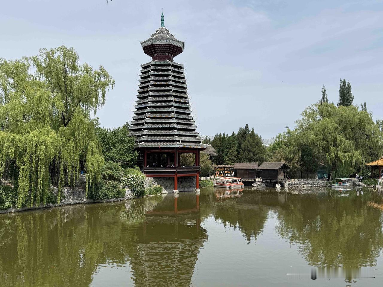 随手拍的风景照中华民族园