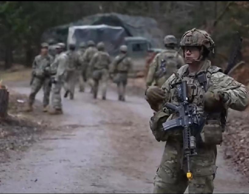 特朗普急调美军至中东，到底要掀什么风浪？

近日，美国特战队运抵中东的消息如一颗