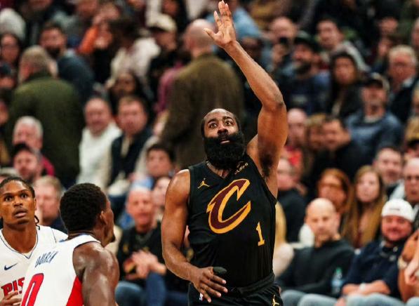 哈登传球让我更强，莫布里也把话挑明

骑士与活塞的这场比赛，最终以113-109