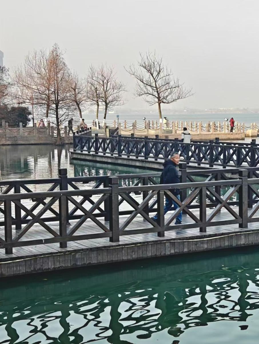 人这一辈子，其实就是一场“修心”的旅程。你心里装着啥，日子就会过成啥样；你的心是