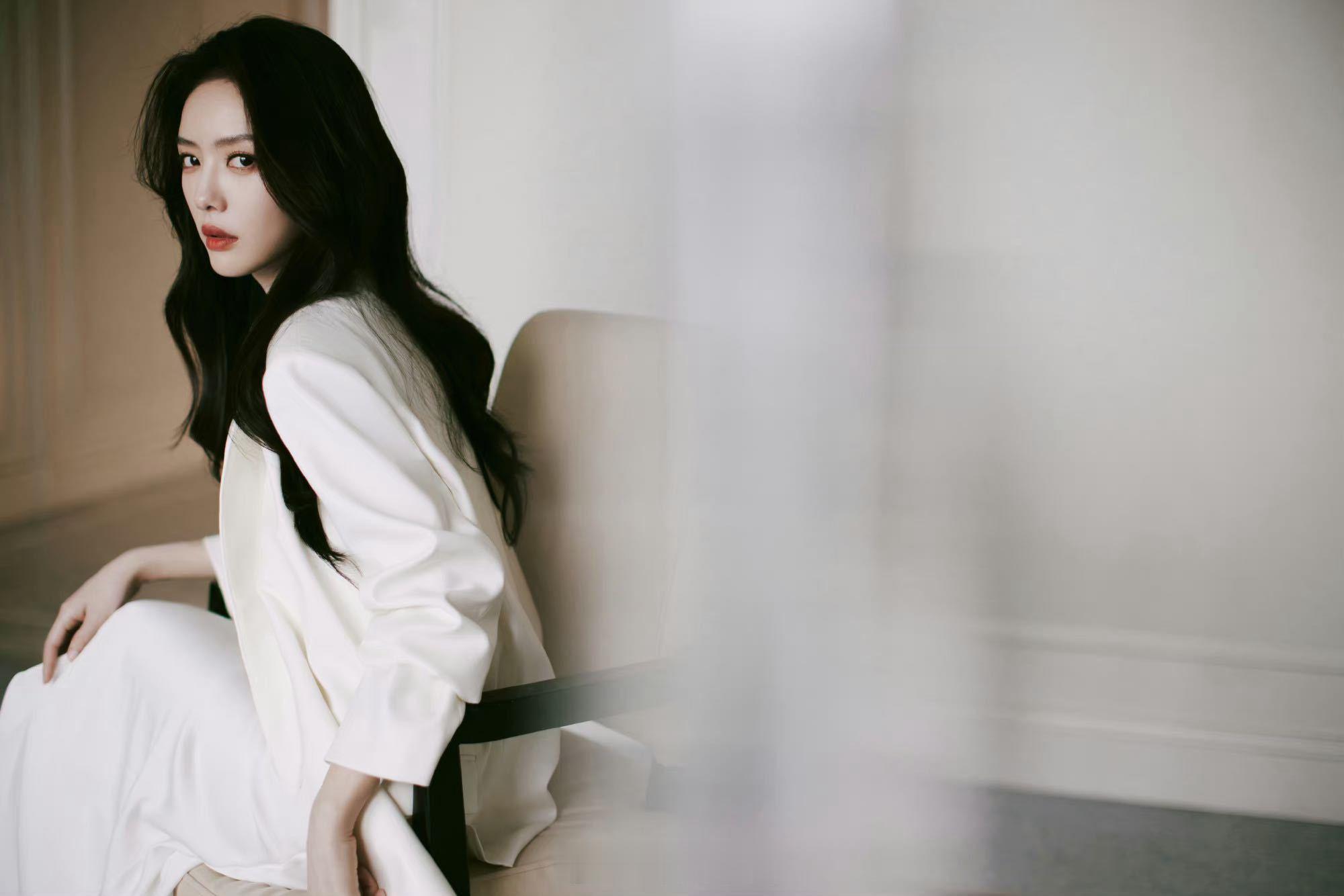 #蔡文静身材好好##蔡文静身材曲线# 蔡文静的身材不仅好，还充满了健康与活力，这