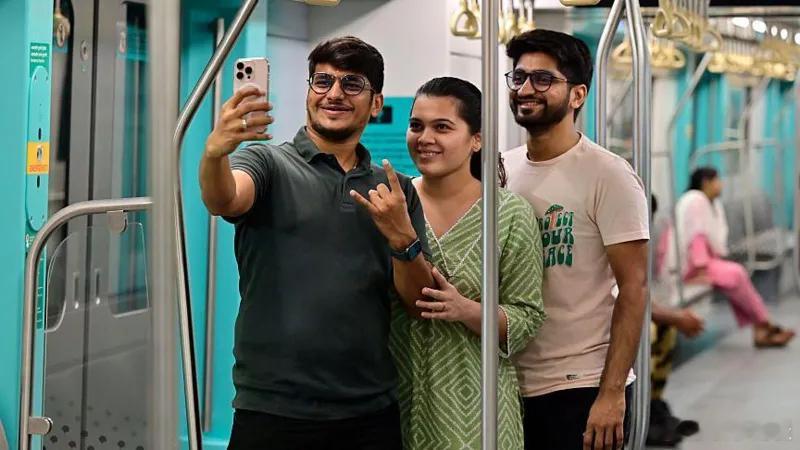 【印度在地铁建设上投入了数十亿美元，但乘客都去哪儿了？】（BBC）上个月的一个工