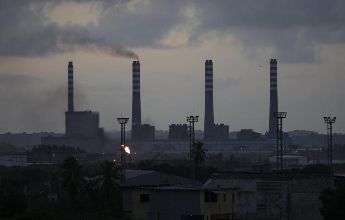 美国委内瑞拉石油许可证禁止与俄、伊公民进行交易
 
禁令同样适用于朝鲜和古巴公民