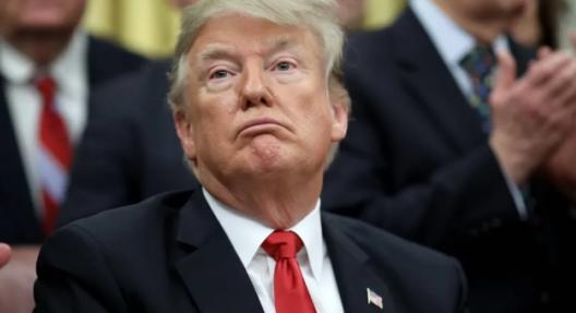 卢克文：“当前中美战况主线，其实是：美国捅中国外贸，中国捅美国股市。中国经济靠生