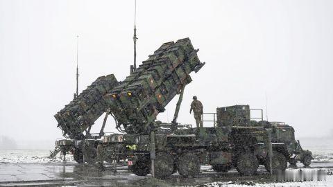 德国完成保卫波兰领空任务并撤回“爱国者”系统

12月16日，天空新闻报道，德国