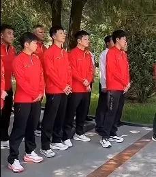 哈哈，你听说了吗？头哥在甘肃南梁红色教育基地又火了一把！🔥 
8月23日那天，