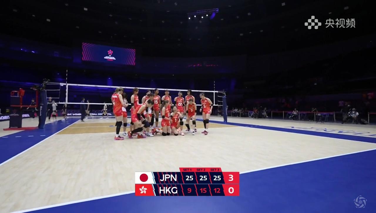 天津女排亚锦赛，
日本女排亮相小组赛，
以3-0轻松战胜了香港女排，
拿到了女排