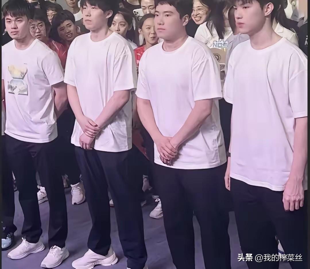 魏桥的4大“有痣青年”成为历史了，
由于乒协新规，林昀儒不能参赛，“梁静儒”组合