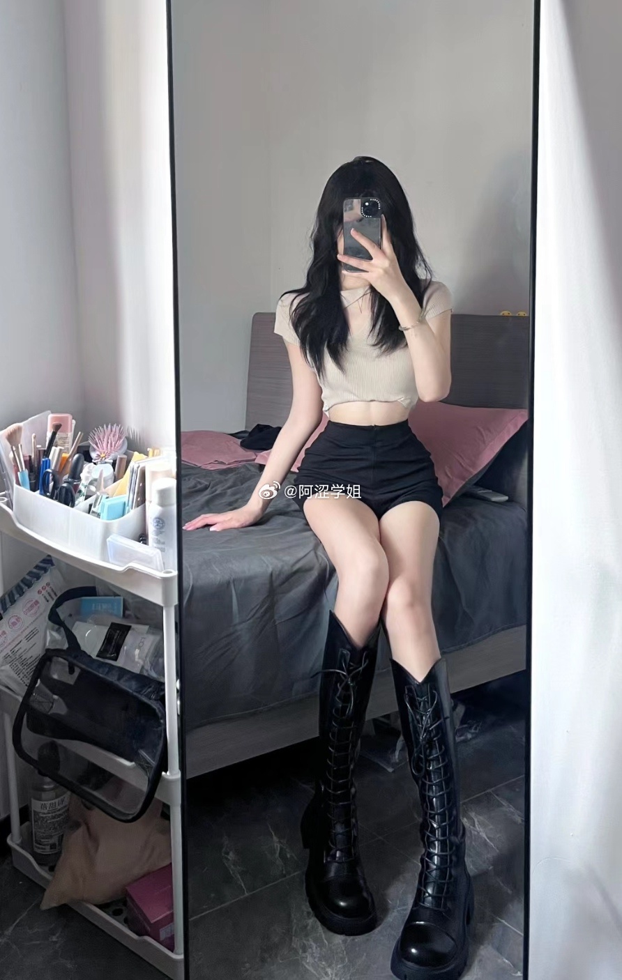 欣赏一下不想让认识的人看到的照片 ​​​
