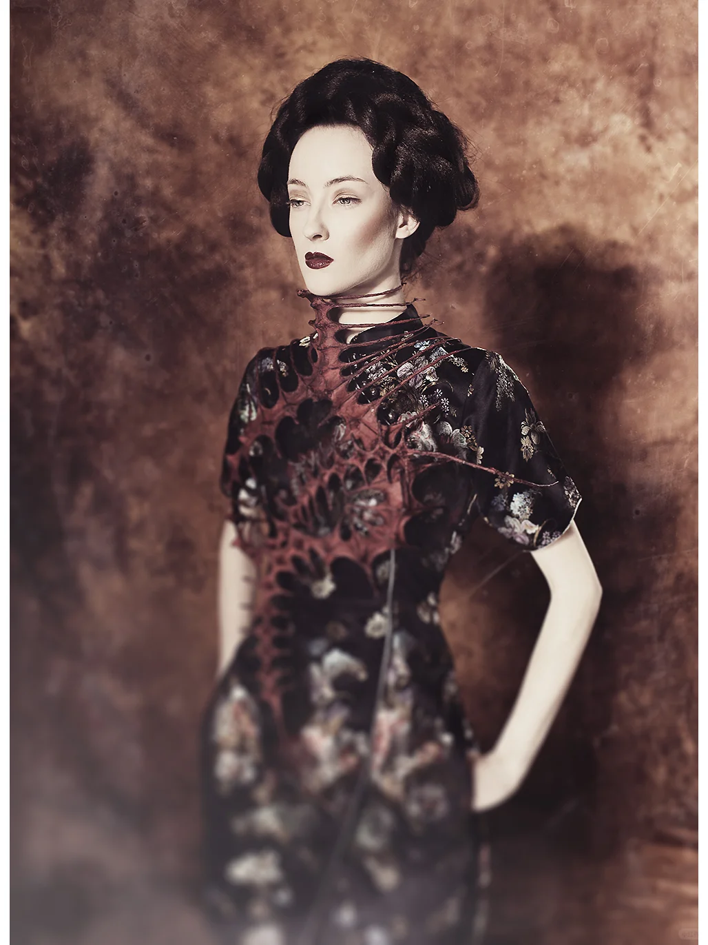 艺术家推荐|Nika Danielska—可穿戴式骨骼