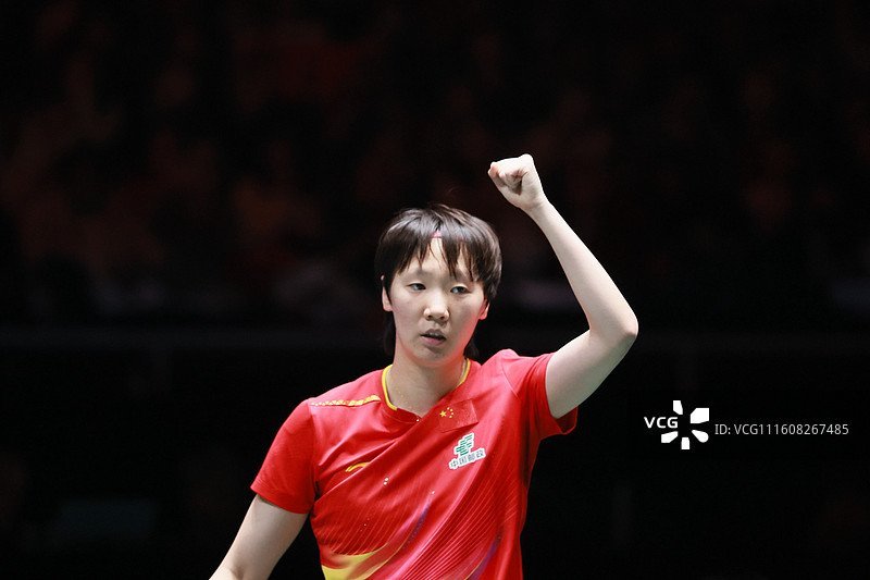 王曼昱感受到中国力量251207成都混团世界杯 | VCG王曼昱3比0胜张本美和