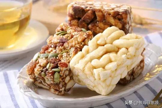 你敢相信吗？那曾横扫天下的八旗子弟，竟然是被一块小小的沙琪玛“养废”的。他们从能