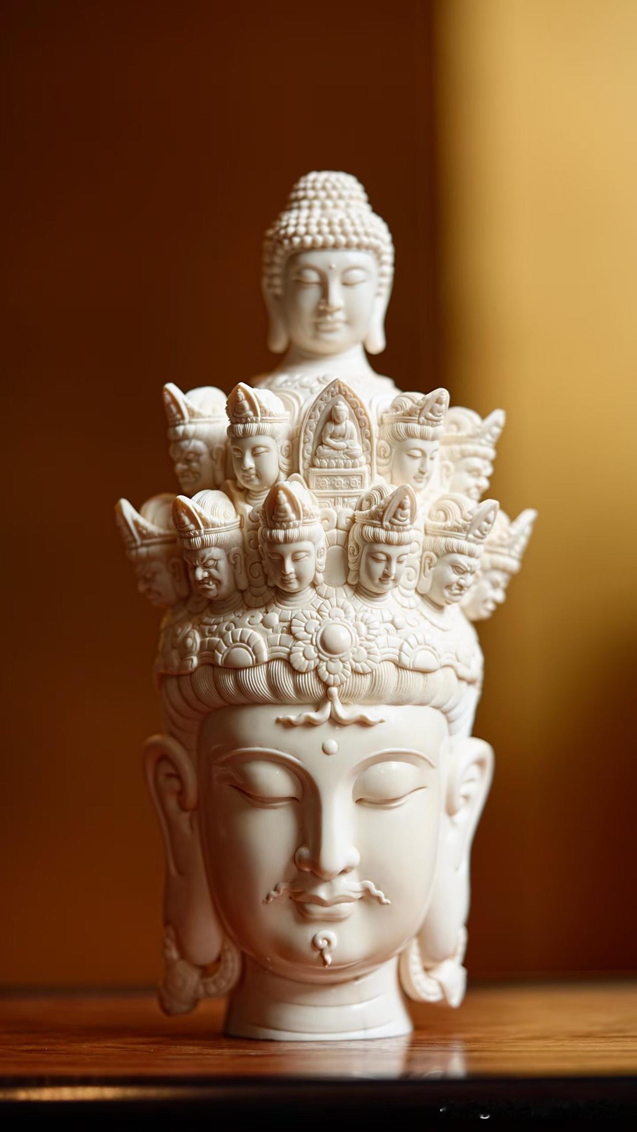 猛犸象牙｜十一面观音

有些“多”，是为了回到“一”。

一面安静，十面众生。