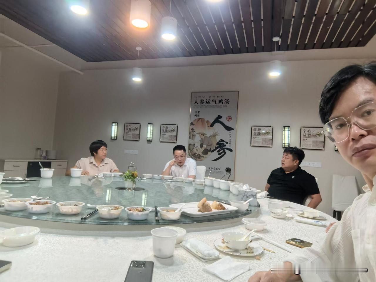 走访智能餐盟企业
汕头因特厨的陈总
20年研究烹饪工艺
药食同源中医食疗
​数科