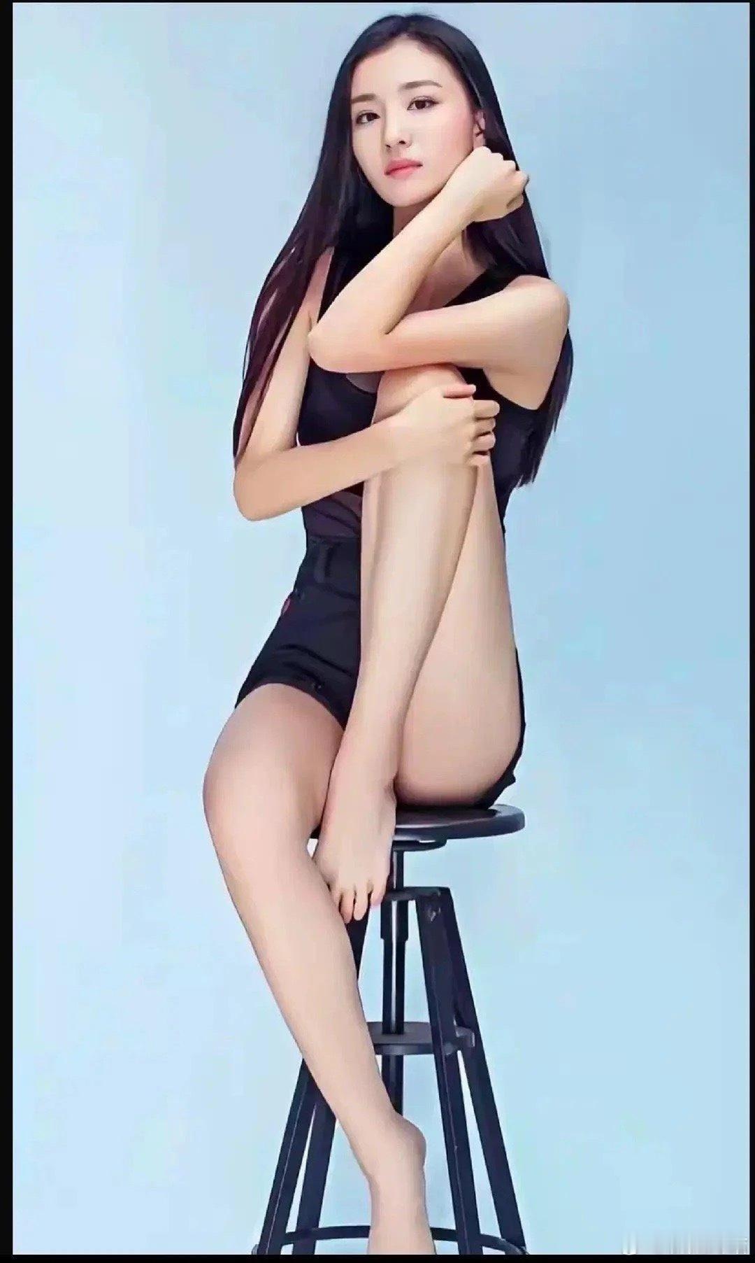 很多人都没看过王楚然写真集，怎么样 ​​​