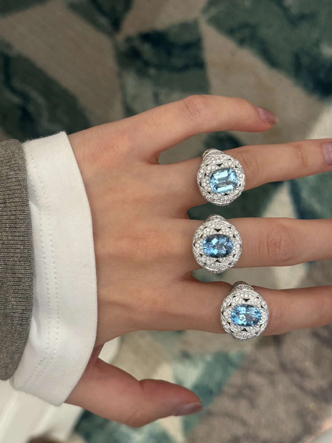 我们的经典彩色宝石💎大家来看哪个更好看？