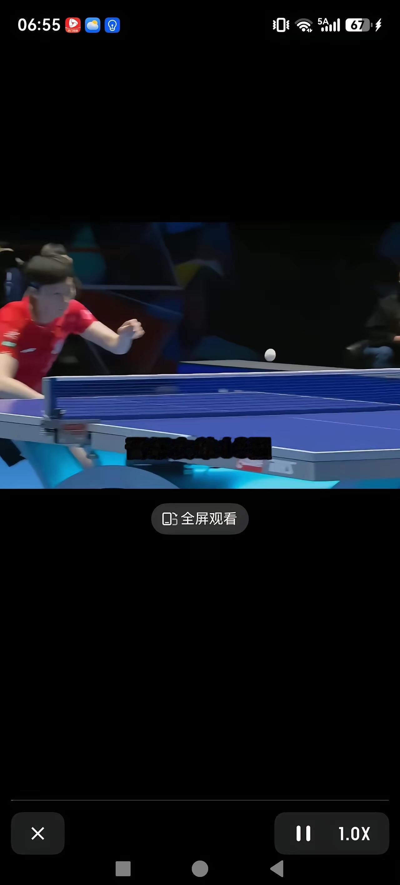 国内乒坛赛场直接炸锅！王曼昱对战印度选手巴特拉的对决，看台突发争议一幕，一名女观