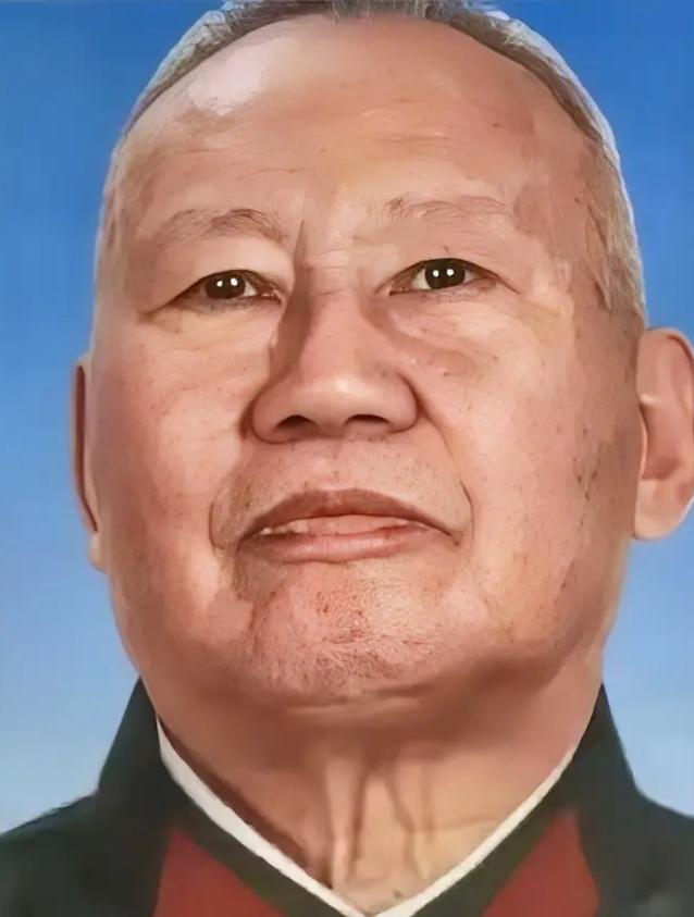 1978年，原空军副司令张积慧被撤职，被关了两年后，转业的他，到成都420厂当副