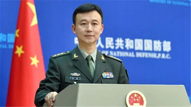 这次美国想彻底断了中国的后路。
8月14日，美国总统特朗普签署公告，以应对国家安