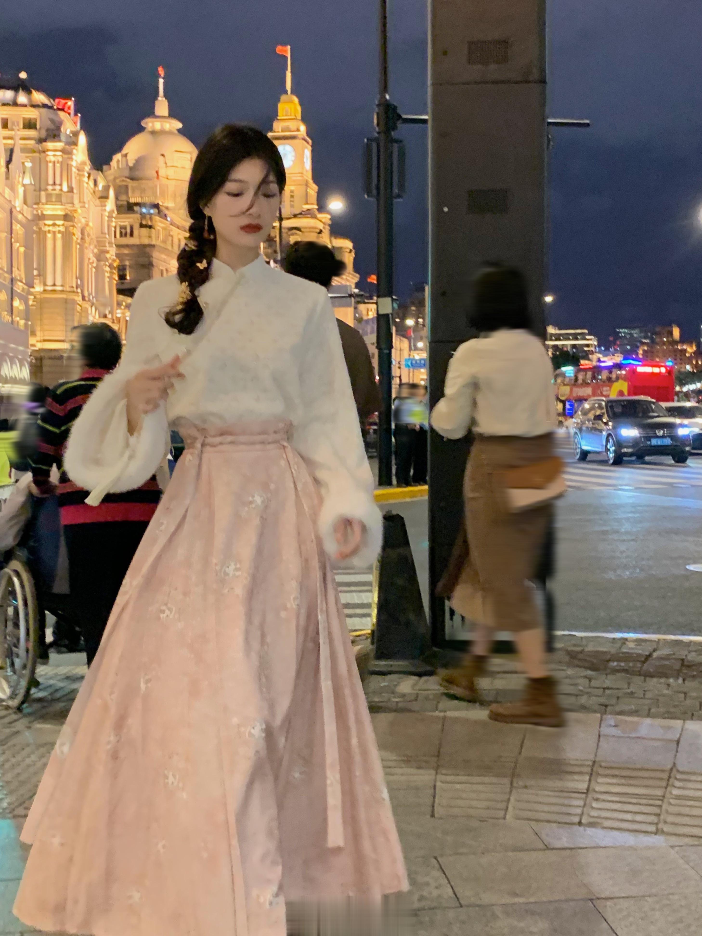 【10/14 20:00 大Eees 🛒 】《我见犹怜 》 · 暮古情怀🪭 