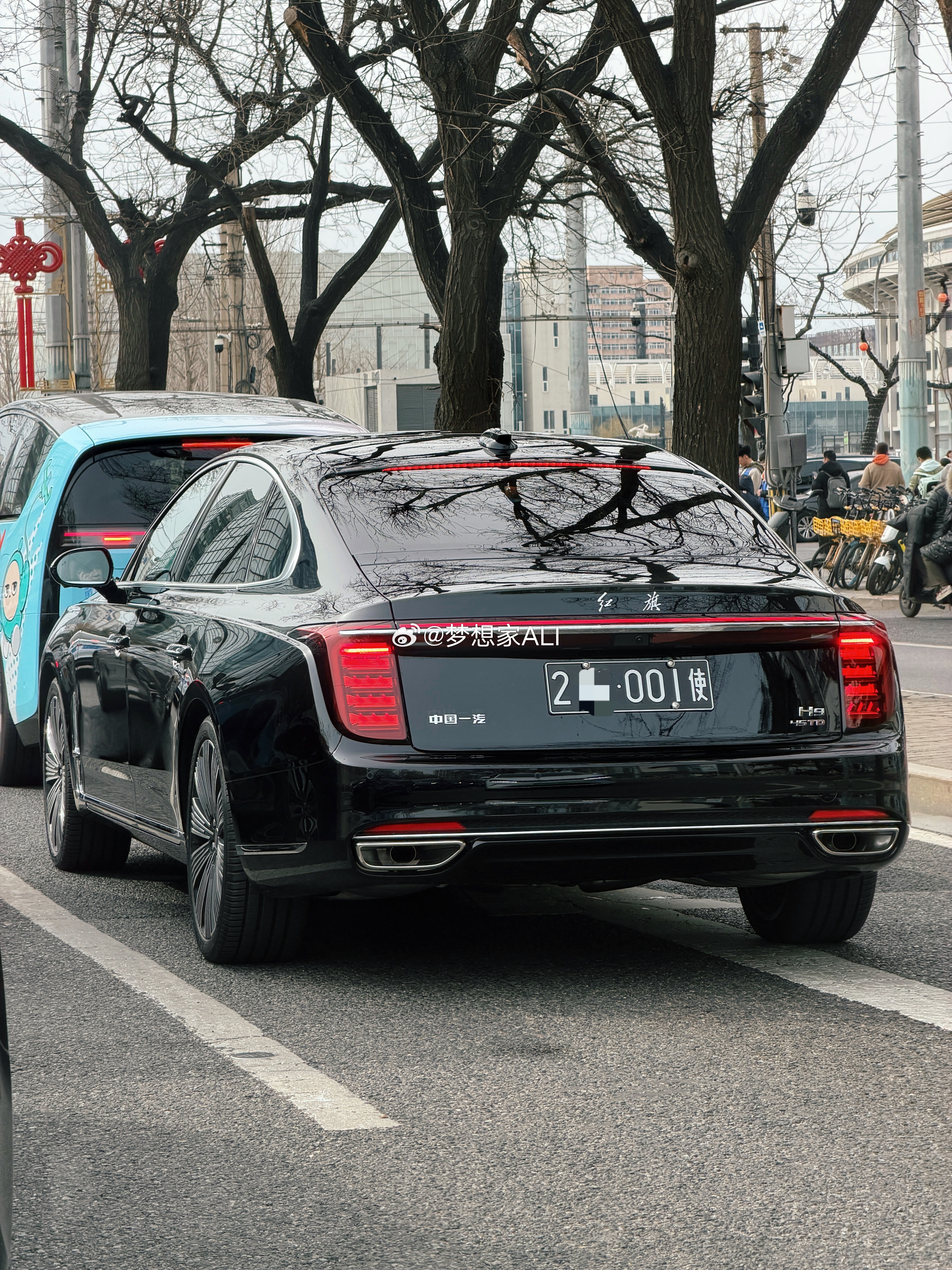 大红旗真气派❗️👍梦想家ALI红旗 北京·Runoilbus燃油巴适