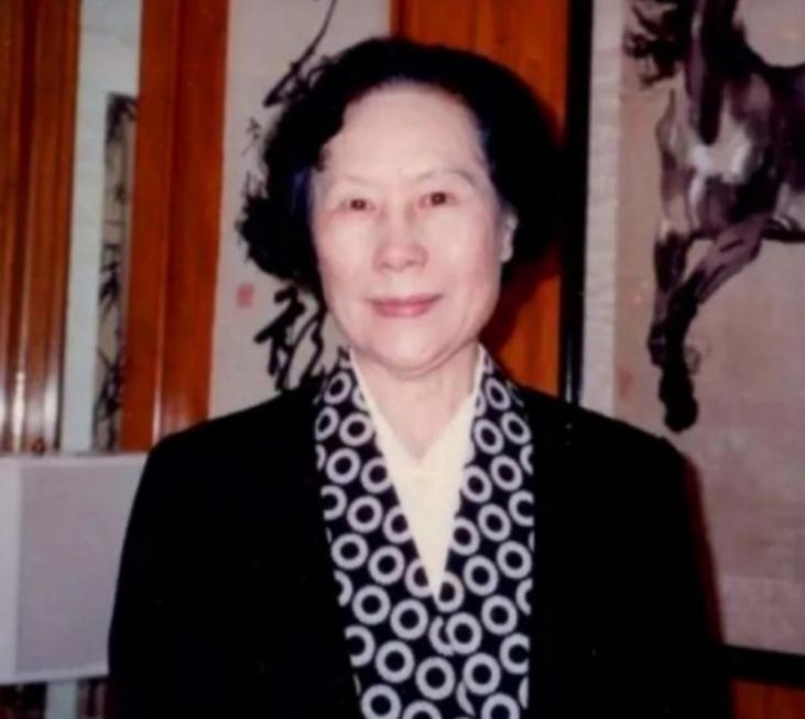 1953年，徐悲鸿与世长辞，五年后，他的妻子廖静文打破世俗眼光另觅良人，甚至育有