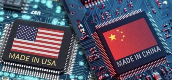 美方顾问曾经无意中说漏嘴：关税战只是幌子，美国的真实目的只有一个。

中美关税战