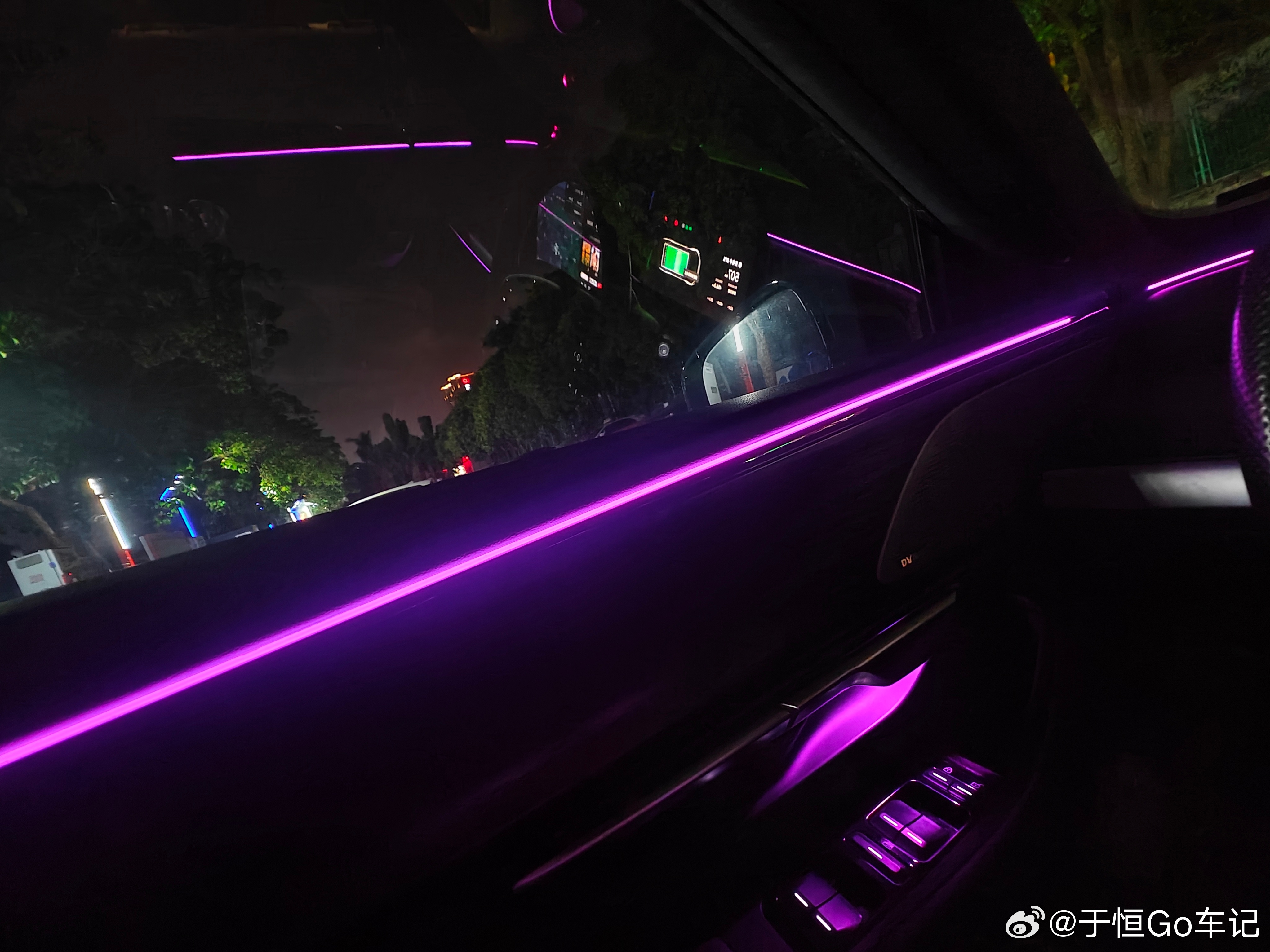 男人一定要有一台属于自己的车，静静的在车里听听歌，真正的放空自己，可以什么都不想