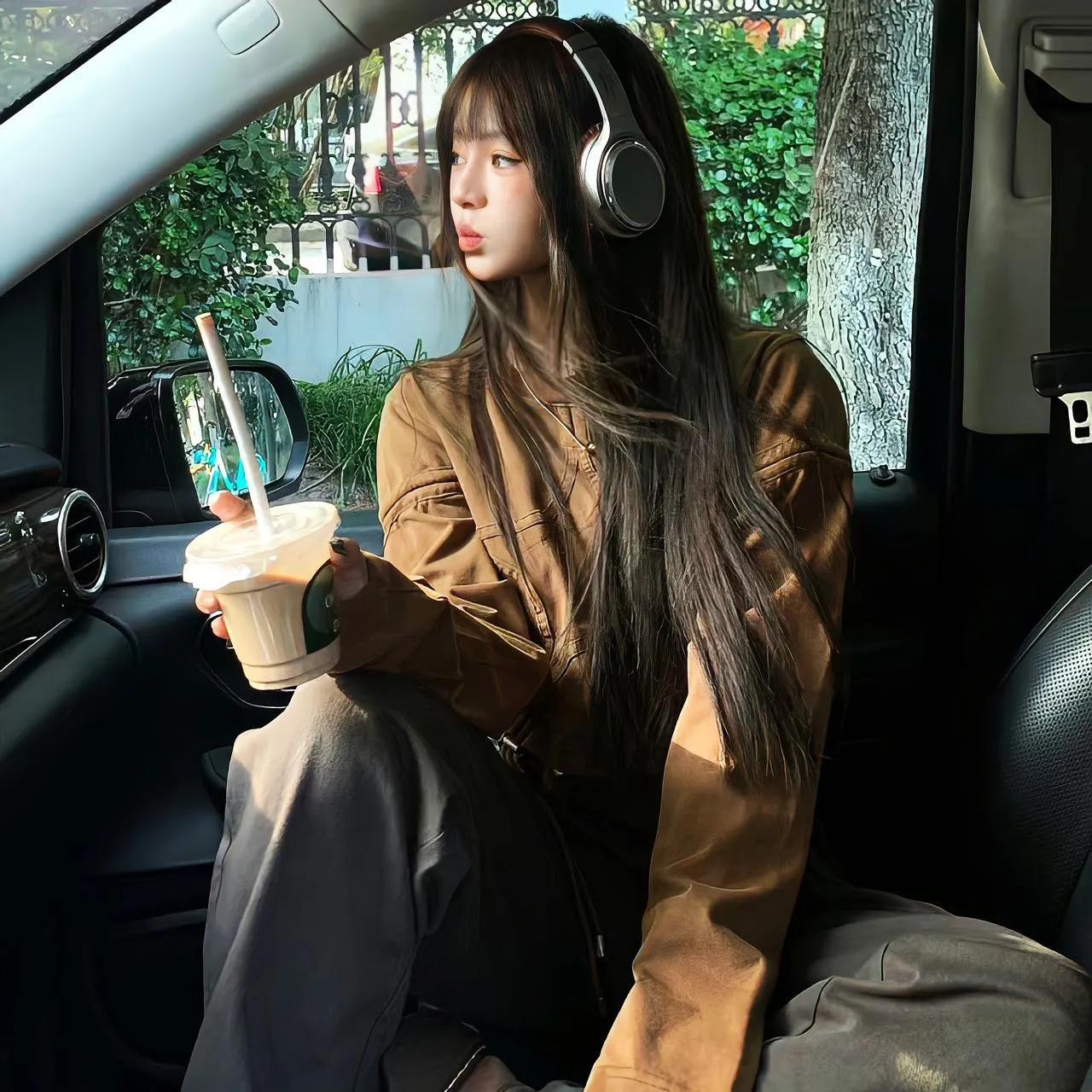 38岁左右的男人若在情人身上投入了50-100w左右，无论这个男人多么理智有头脑