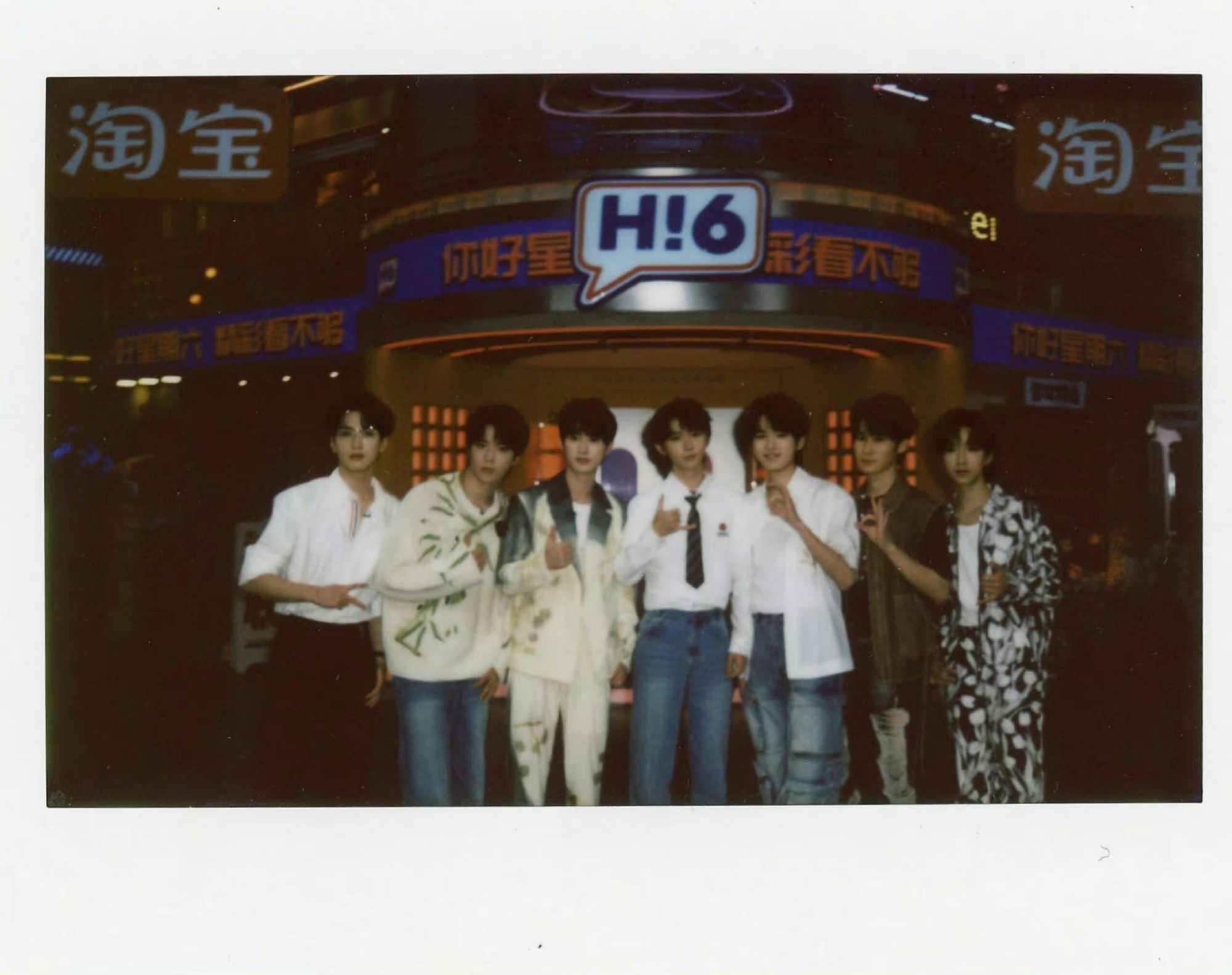 #时代少年团hi6拍摄拍立得##时代少年团hi6录制新鲜拍立得#时代少年团hi6