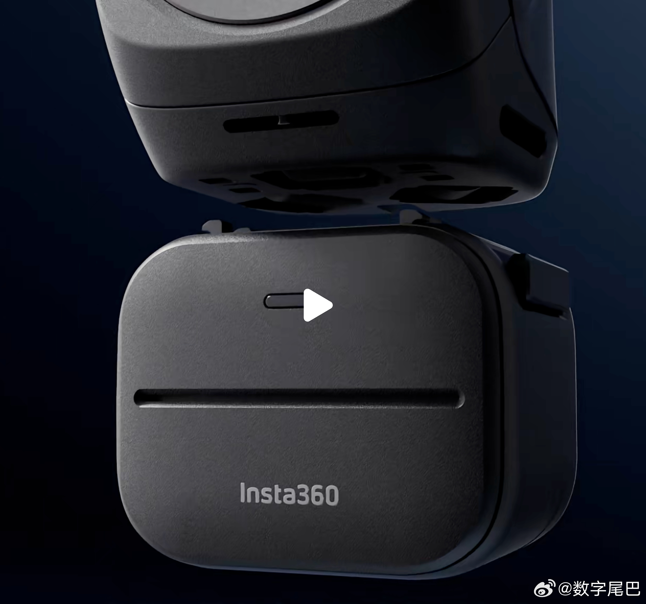 影石今天发了一条关于「双摄云台相机 Nuna」的愚人节短片不知道你们看了没有该说