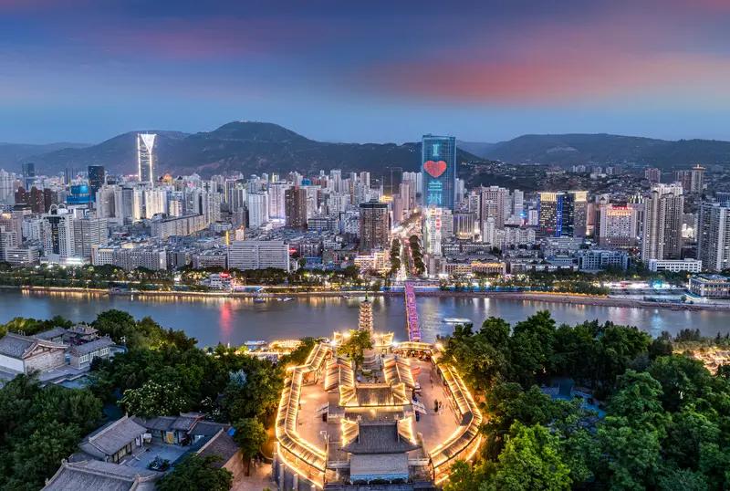 说兰州历史不算长，文化底蕴比河西四郡和天水浅薄，还挺有道理。汉武帝时霍去病征战河