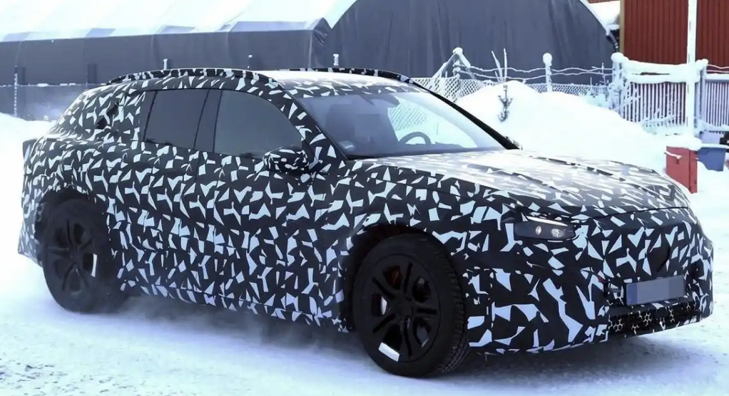 奔驰AMG GT 超级纯电动SUV，动力预期1000～1360马力，四YASA轴