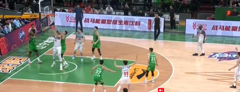 半场结束！57-46，辽宁有弗格，新疆有谁？ CBA 的G2大战，上半场可以说双