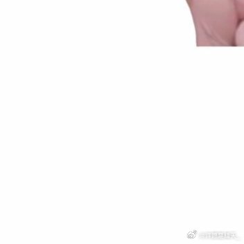 1800生活由无数个不起眼的瞬间拼凑而成。路上的晚霞，一杯温热的饮品，耳机里循环