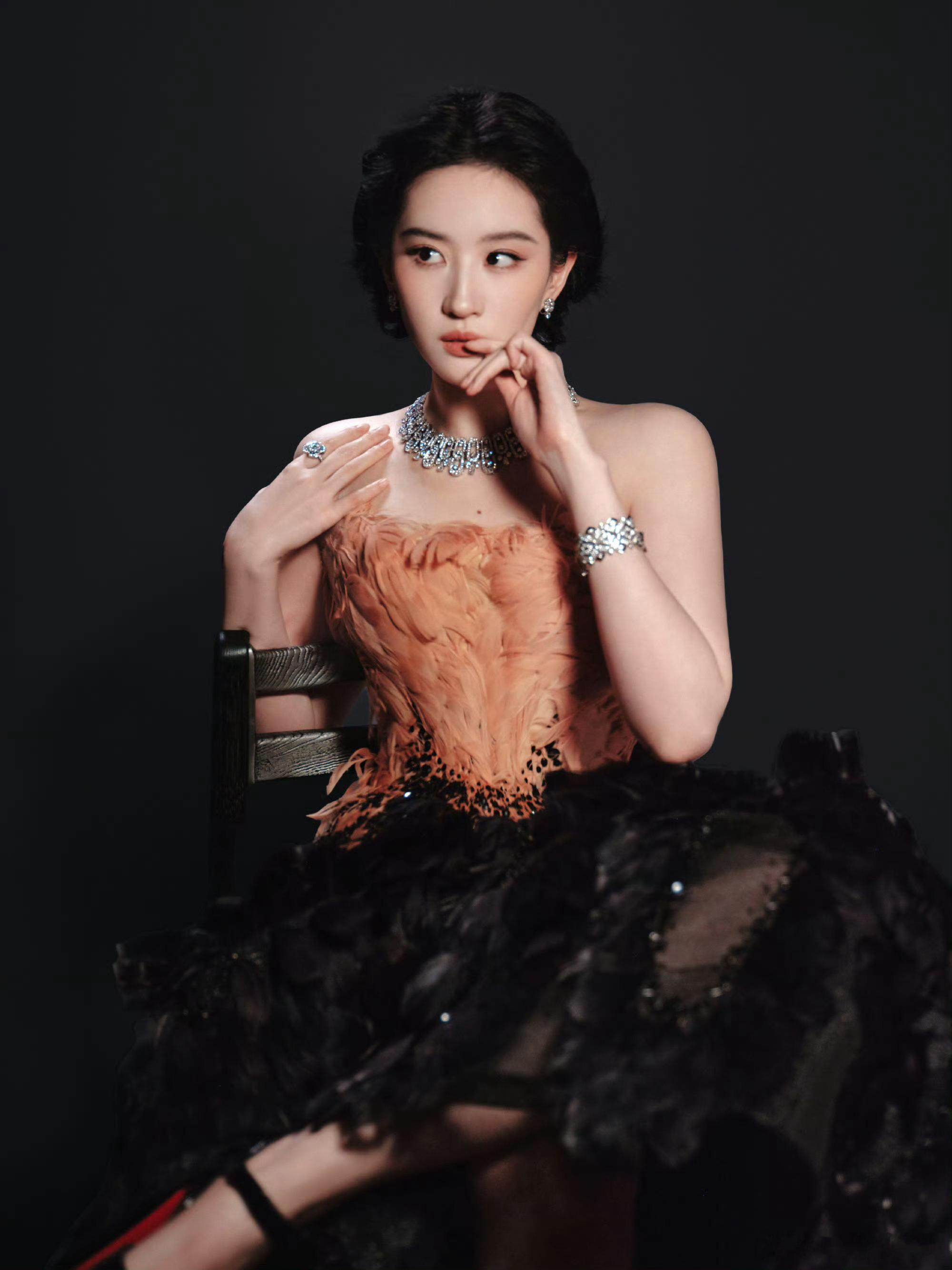 刘亦菲vogue活动出图vogue明星出图 ​​​