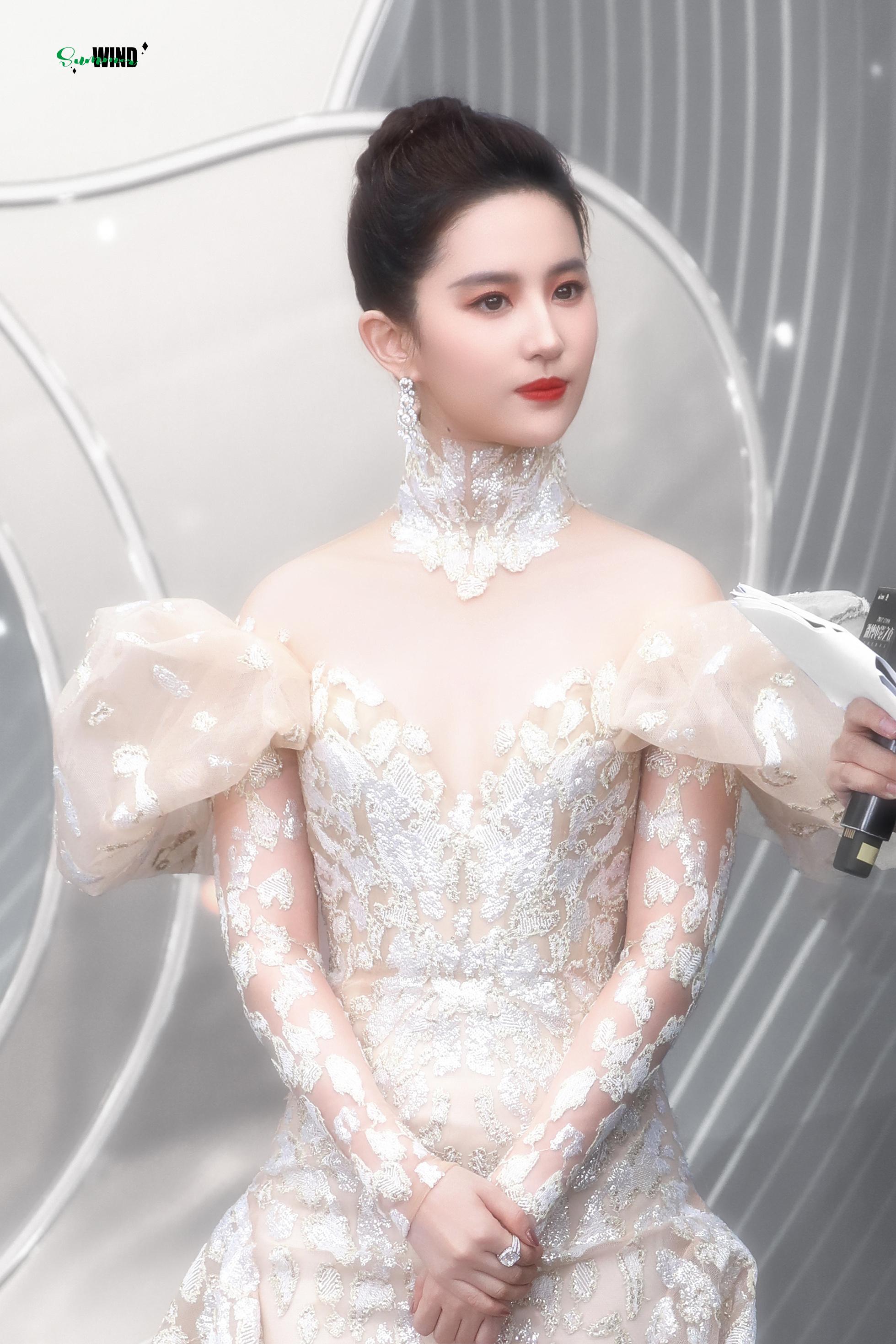 可爱的糯米团子。