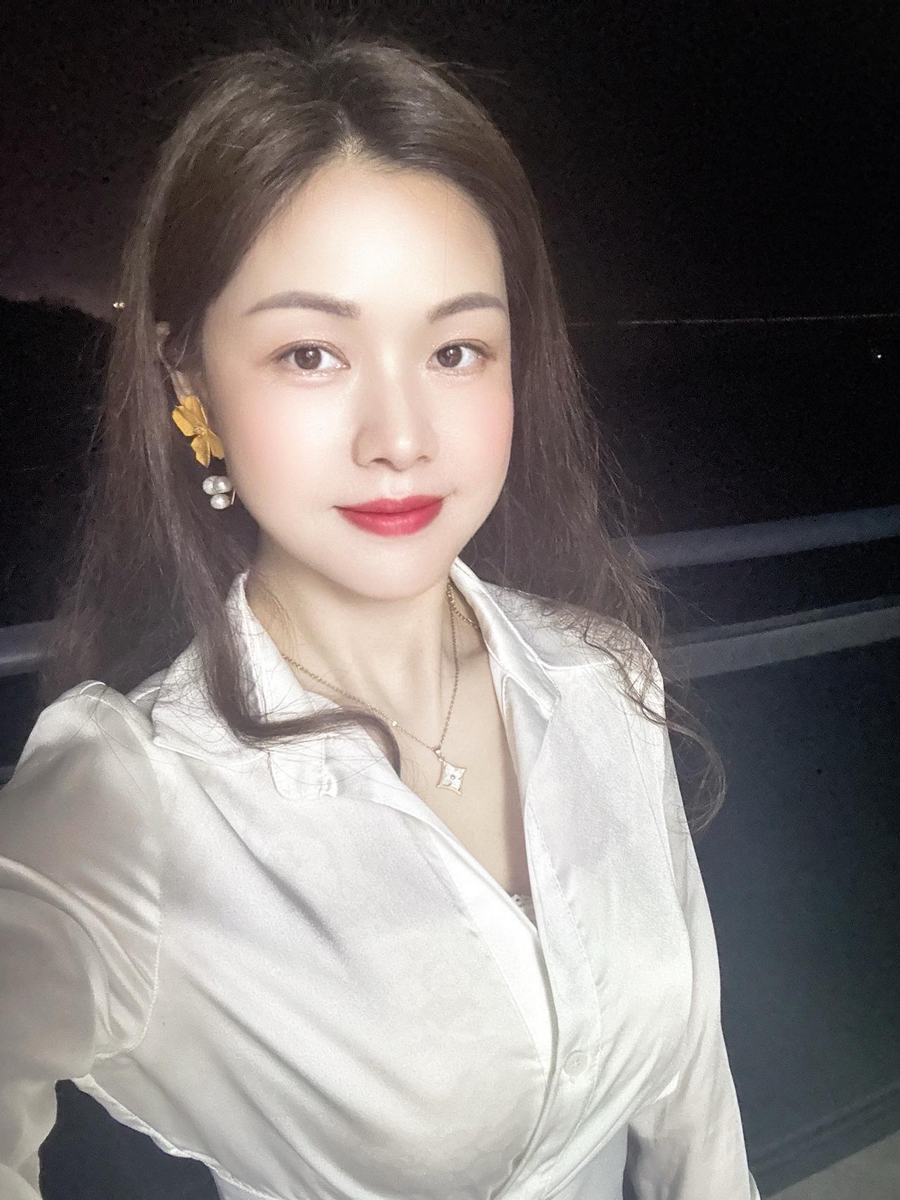 我们真的该学会放过自己，别总想着自己还年轻还能扛，因为家中上有老下有小，房贷车贷