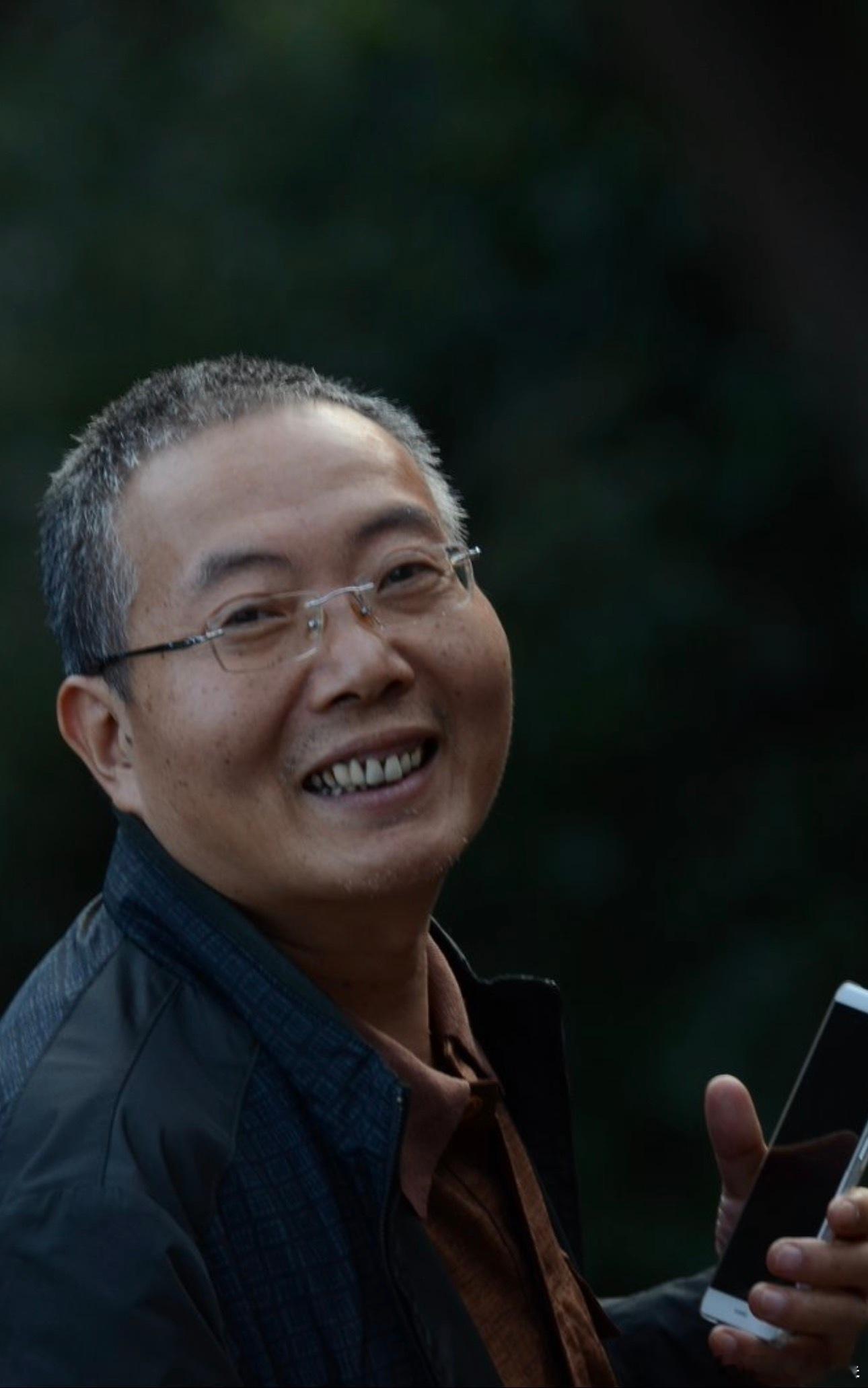 忆秦娥·悼陈玮麟同志烽尘烈，网络仗剑寒宵月。寒宵月，寸心犹烈，壮言声咽。舆情险道