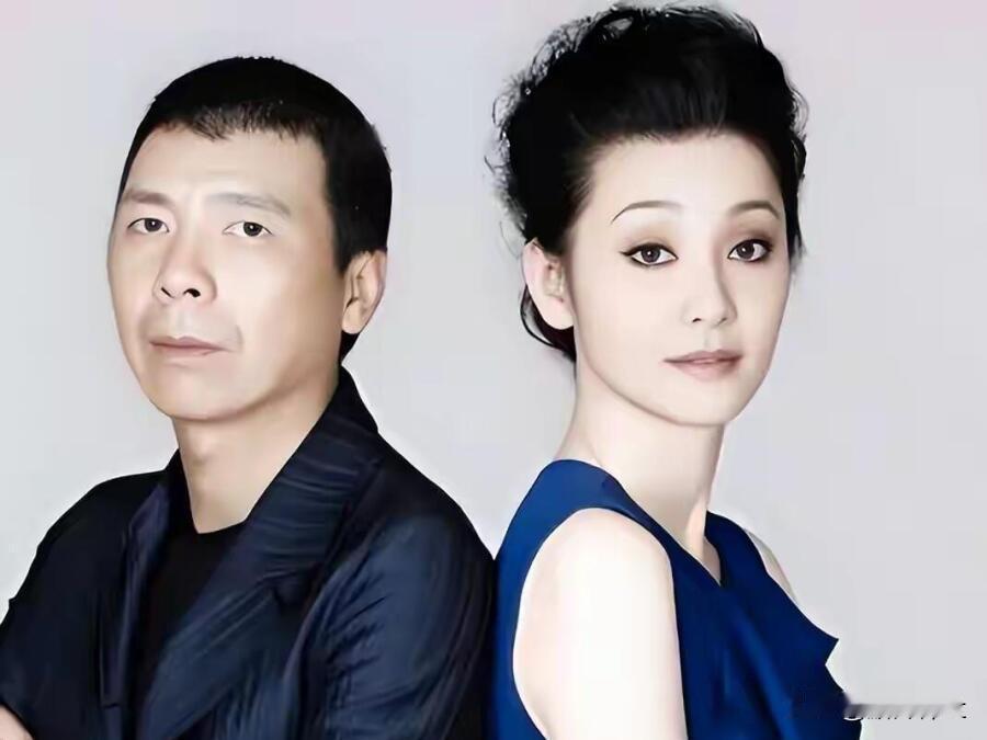 2025年夏天，关于冯小刚和徐帆离婚的传闻在网络上迅速发酵。 有爆料称冯小刚与某