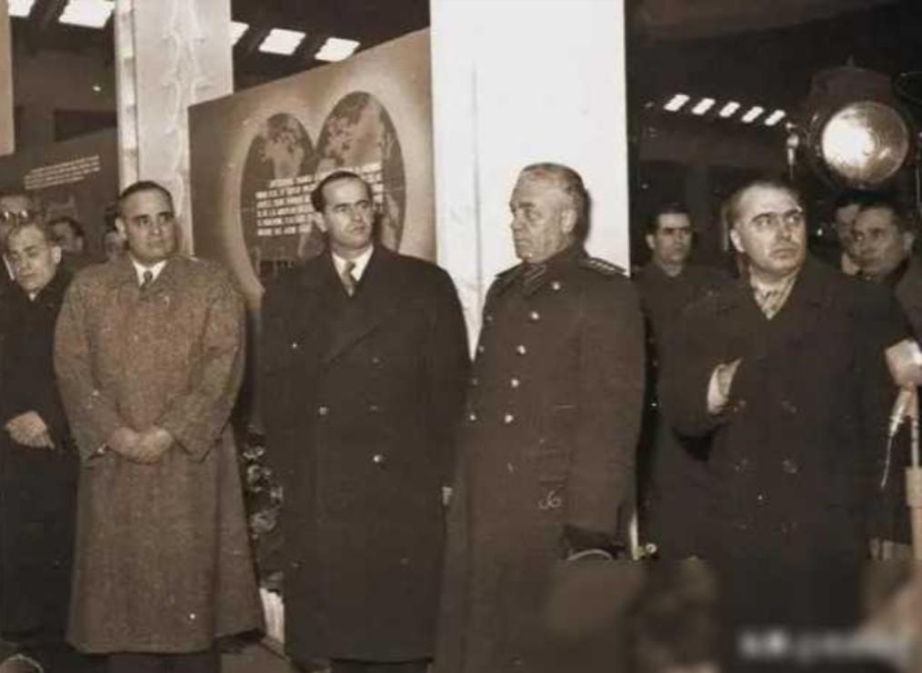 “扬言铲平中国？”1969年，欧洲著名穷国家阿尔巴尼亚向中国索要援助，甚至要求给