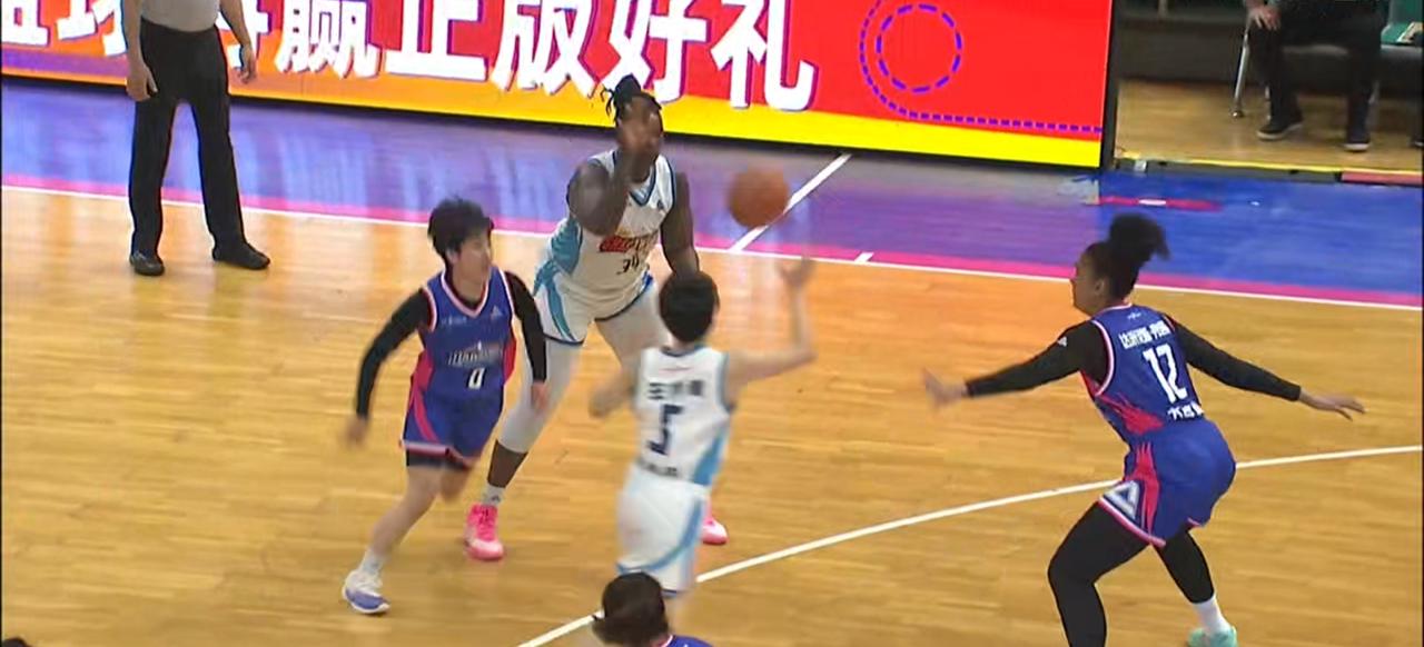 3月29日 WCBA 大连文体旅91-72北京首钢园，大连主场大胜，系列赛1-0