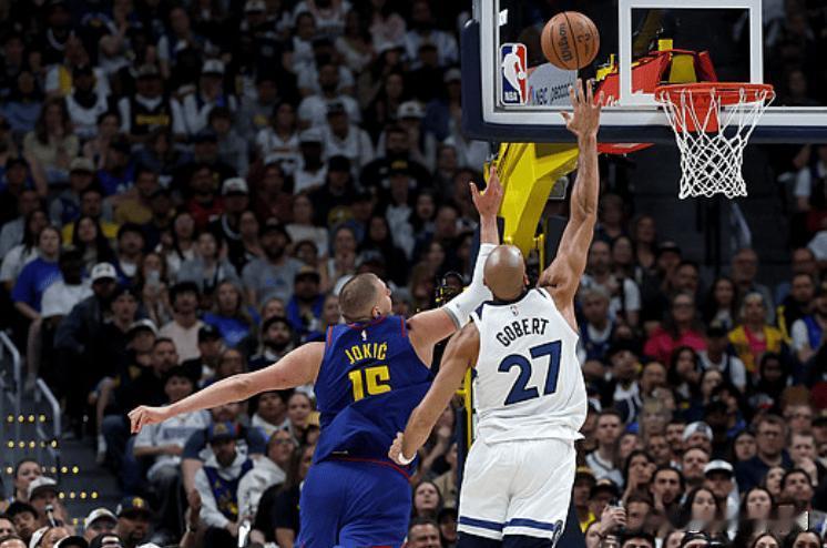  赢球功臣！戈贝尔用防守扼杀掘金，约基奇穆雷全被限制

4月21日消息，NBA季