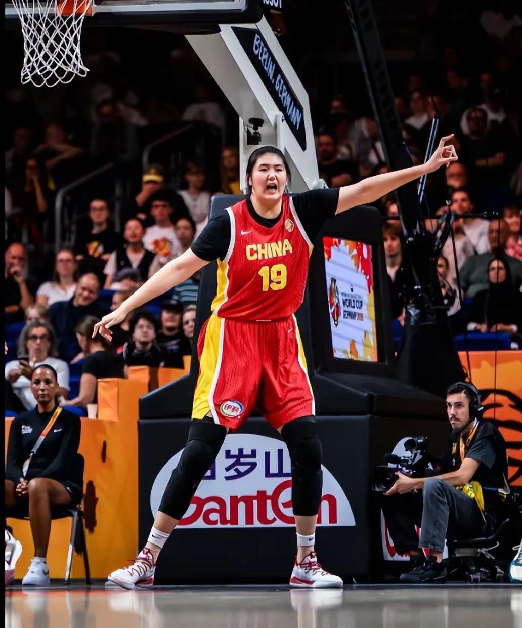 中国女篮2分险胜波多黎各！下一场面对东道主法国，能赢吗？目前2个好消息和
2个坏