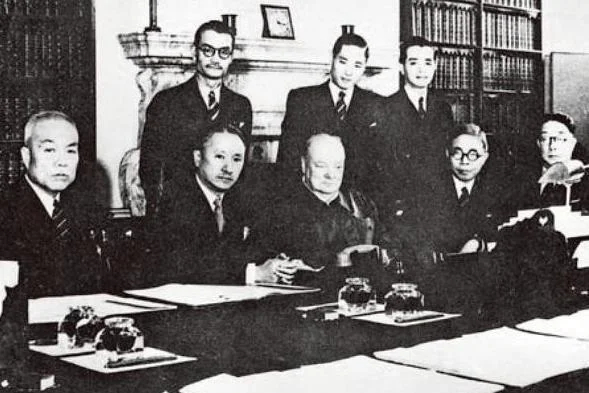 #历史上的今日# 1918年１ １ 月 １ １ 日 　 协 约 国 与 德 国 