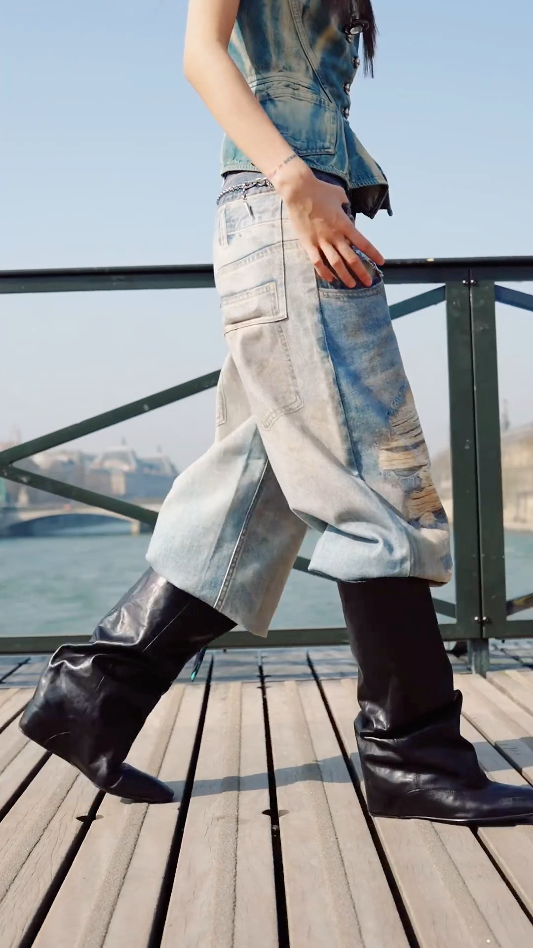 袁一琦巴黎时装周首封袁一琦势界生日封袁一琦势界生日封动态预告 好美啊 举手投足好