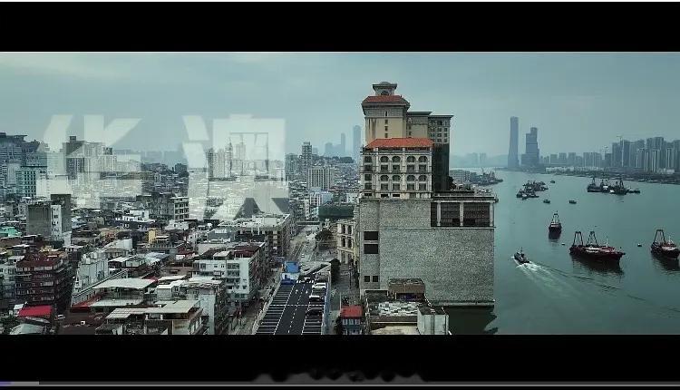 白敬亭不眠日剧加广了，加到墙上了 ​​​