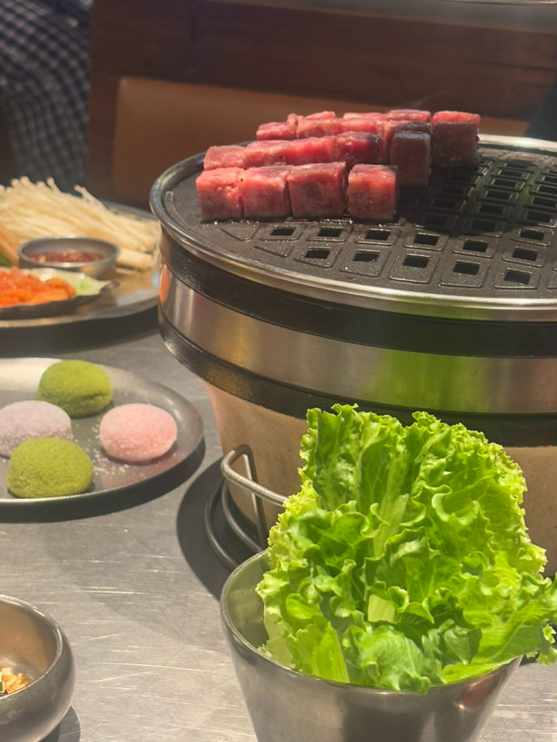 今天在外面吃烤肉^_^ 
